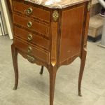911 1381 CHEST OF DRAWERS